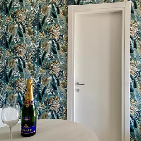 Paradisea Apartment *