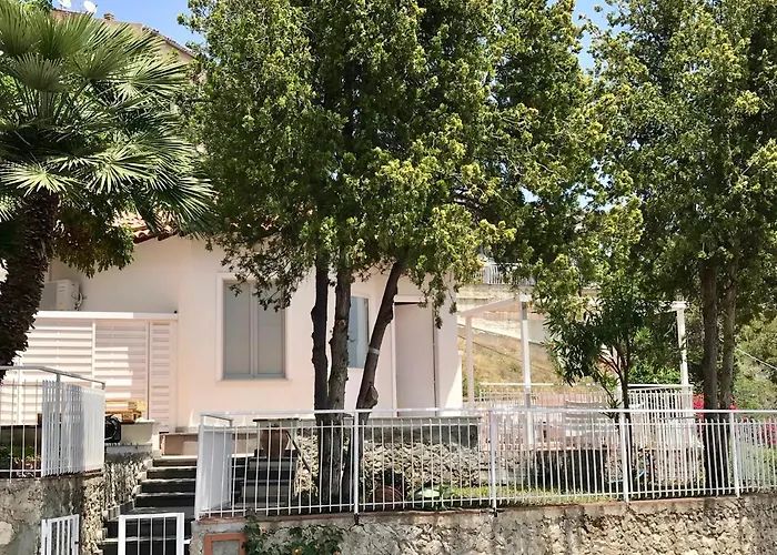 Paradisea Таормина