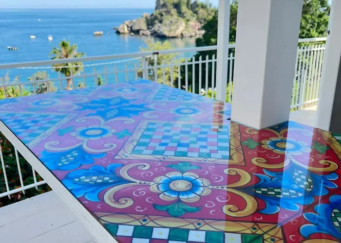 شقة Paradisea تاورمينا